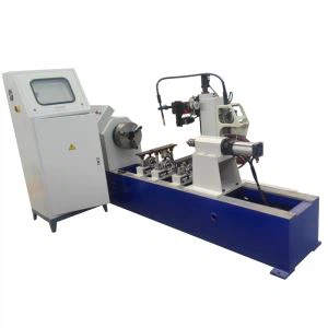 Axis automatski zavarivački stroj